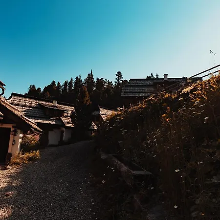 Zeit Huettendorf * Turracher Hohe