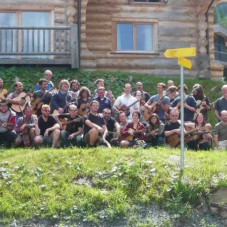 Zeit Huettendorf Daire Turracher Hohe